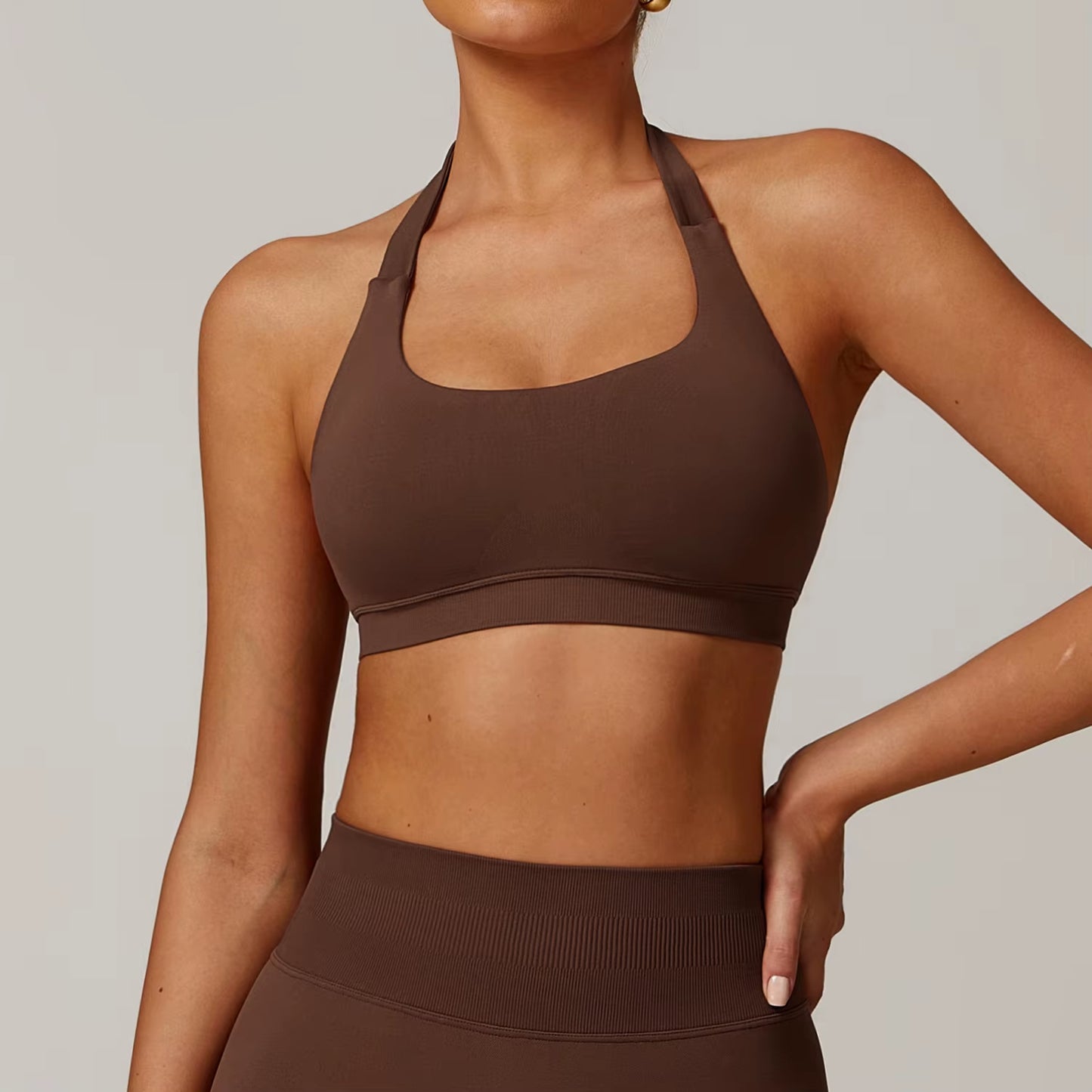 Push-Up Sports Bra for Women Seamless Halter Bra Open Back Yoga Top Bras Medium Support Gym Crop Top Padded Sports Halter Bra