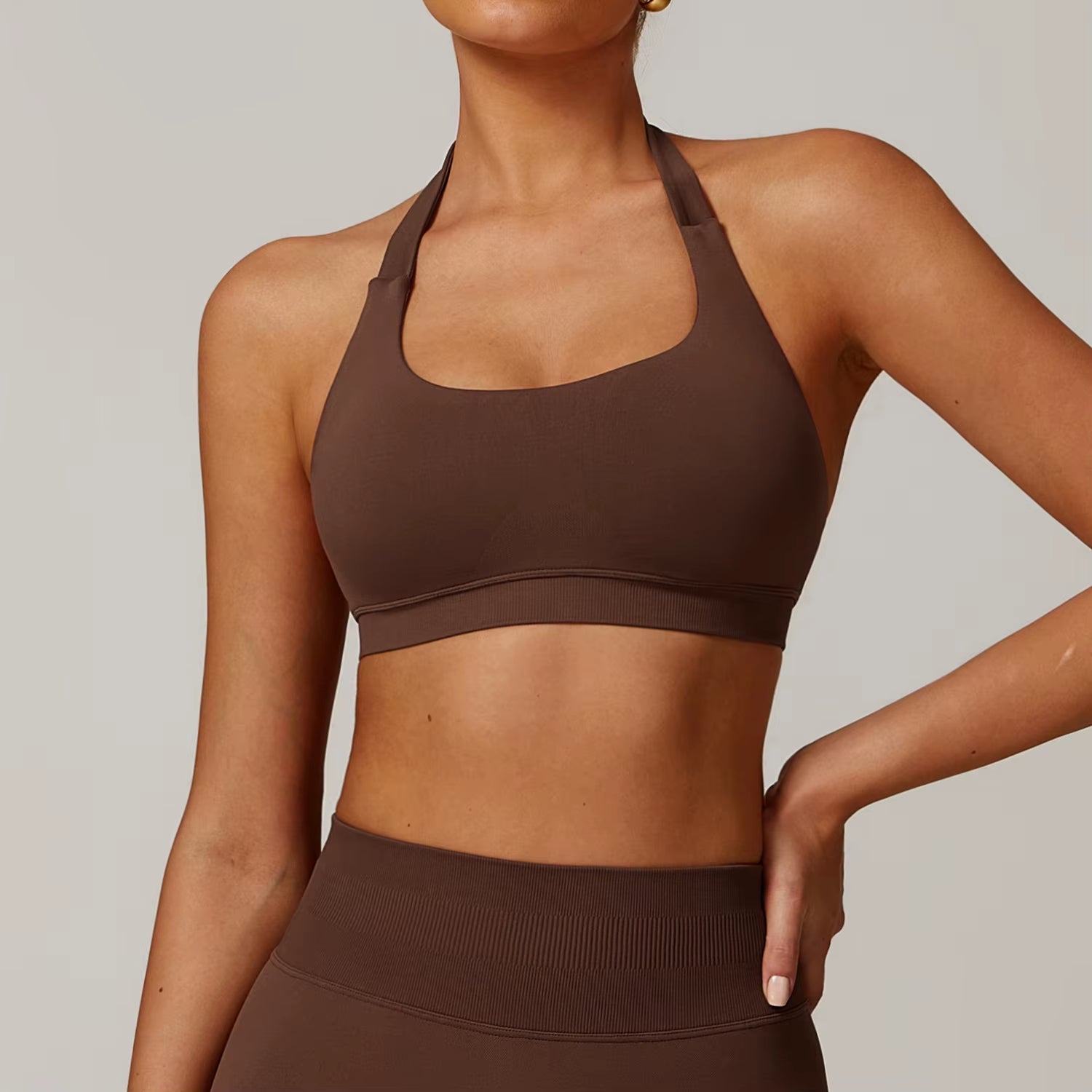 Push-Up Sports Bra for Women Seamless Halter Bra Open Back Yoga Top Bras Medium Support Gym Crop Top Padded Sports Halter Bra